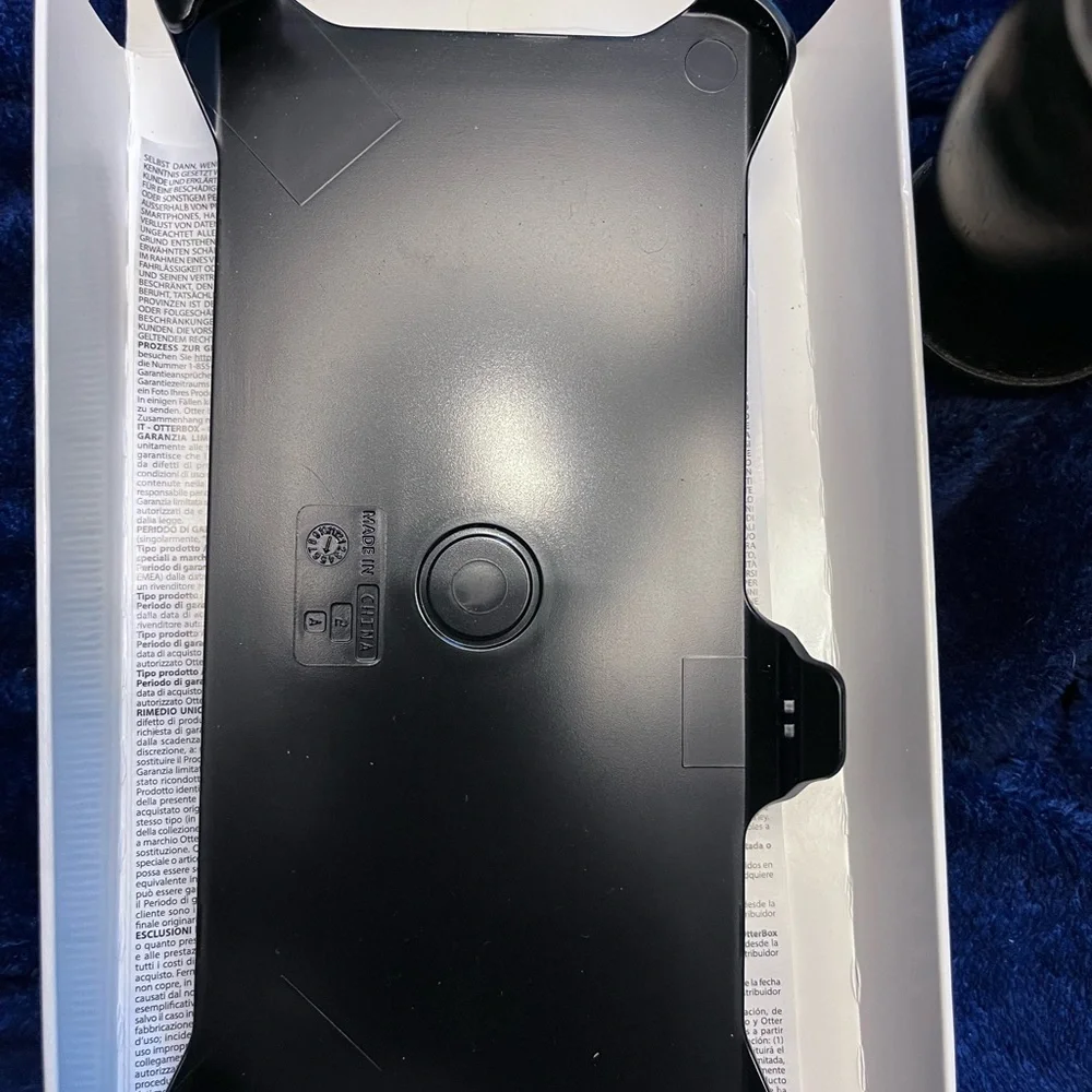 OtterBox Defender Series Black Case